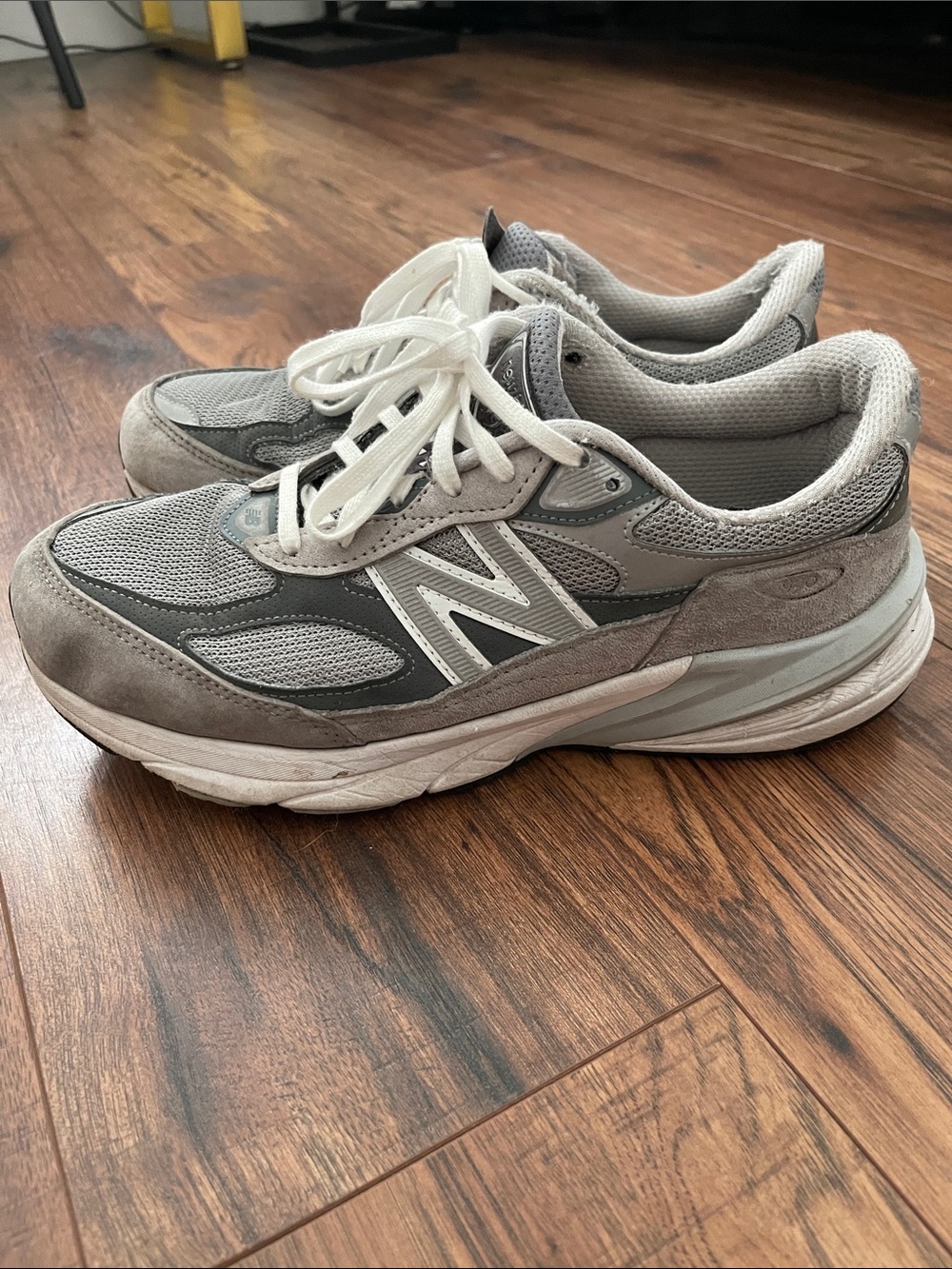 New Balance Men's 990v6